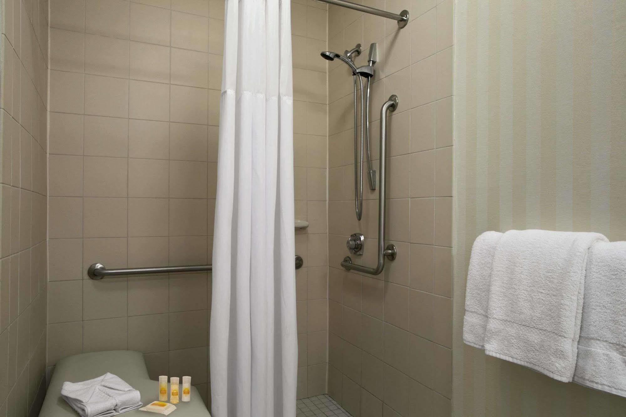 Days Inn By Wyndham Chattanooga/Hamilton Place Esterno foto